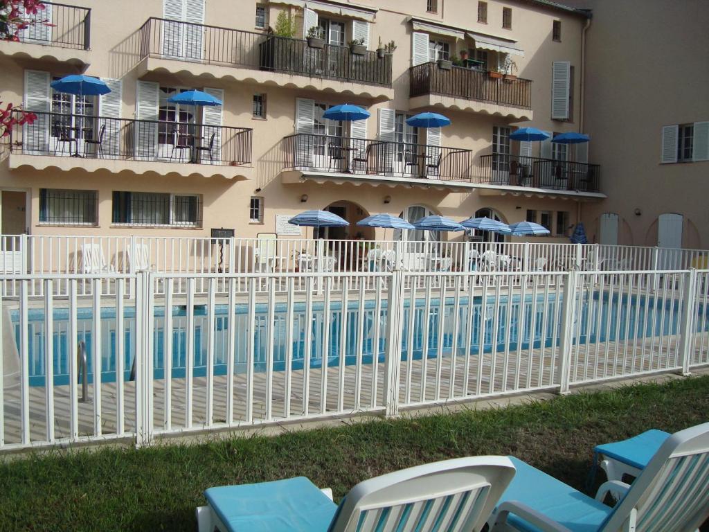 Hotel de la Poste Peymeinade Exterior foto